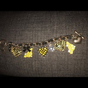 Limited Edition Betsy Johnson Taxi Charm Bracelet